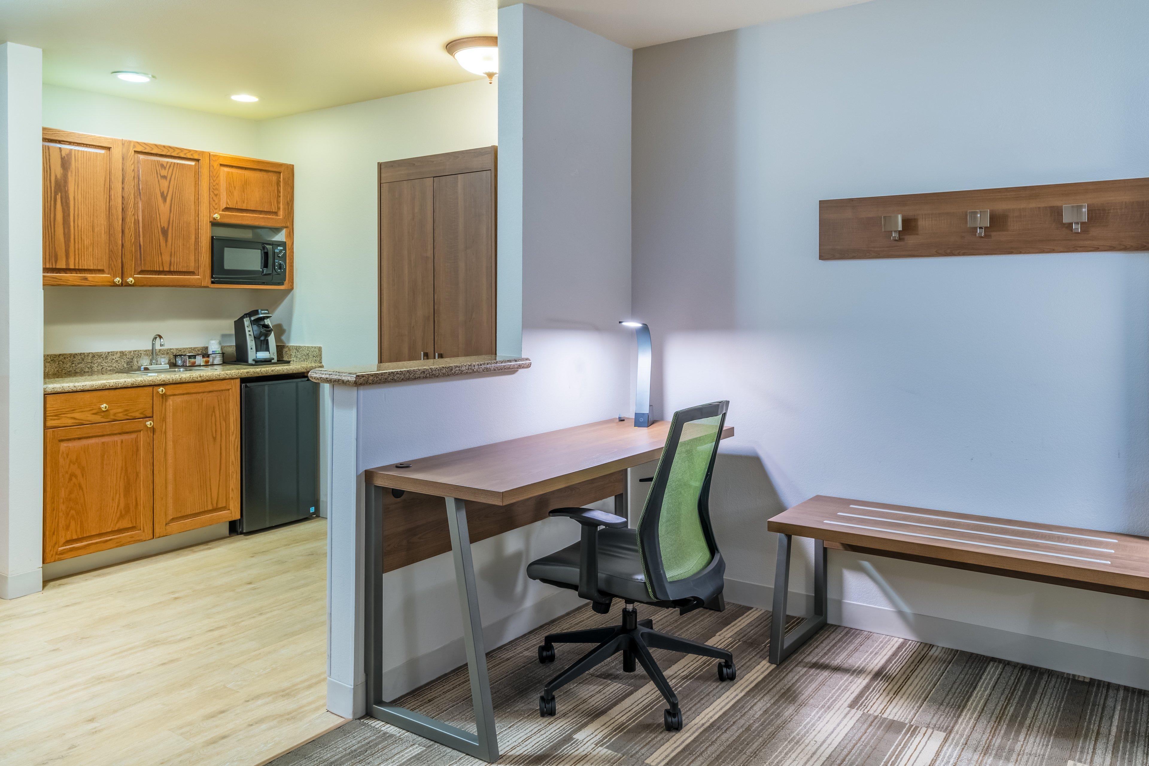 Holiday Inn Express & Suites Rocky Mount Smith Mountain Lake By Ihg Buitenkant foto
