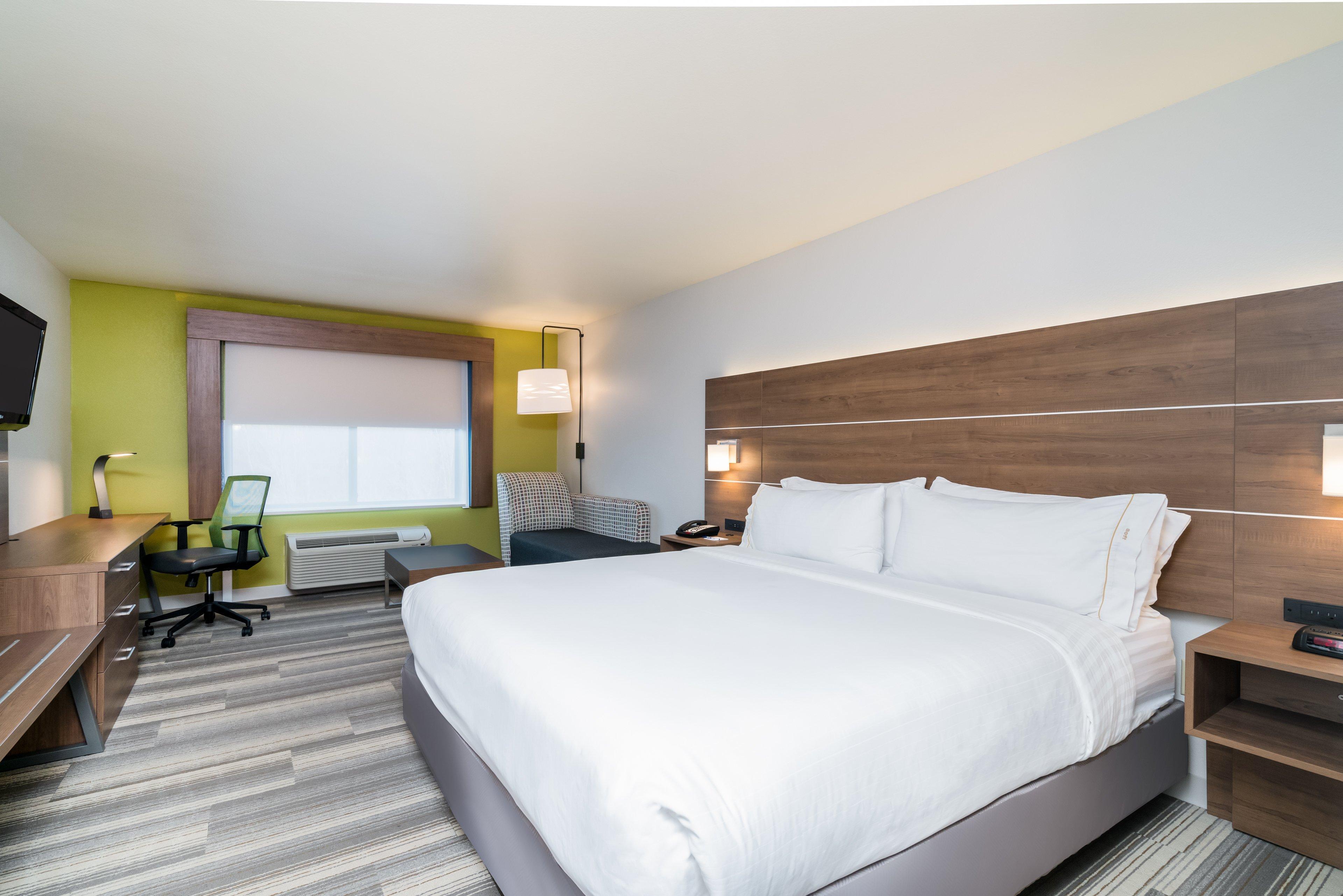 Holiday Inn Express & Suites Rocky Mount Smith Mountain Lake By Ihg Buitenkant foto