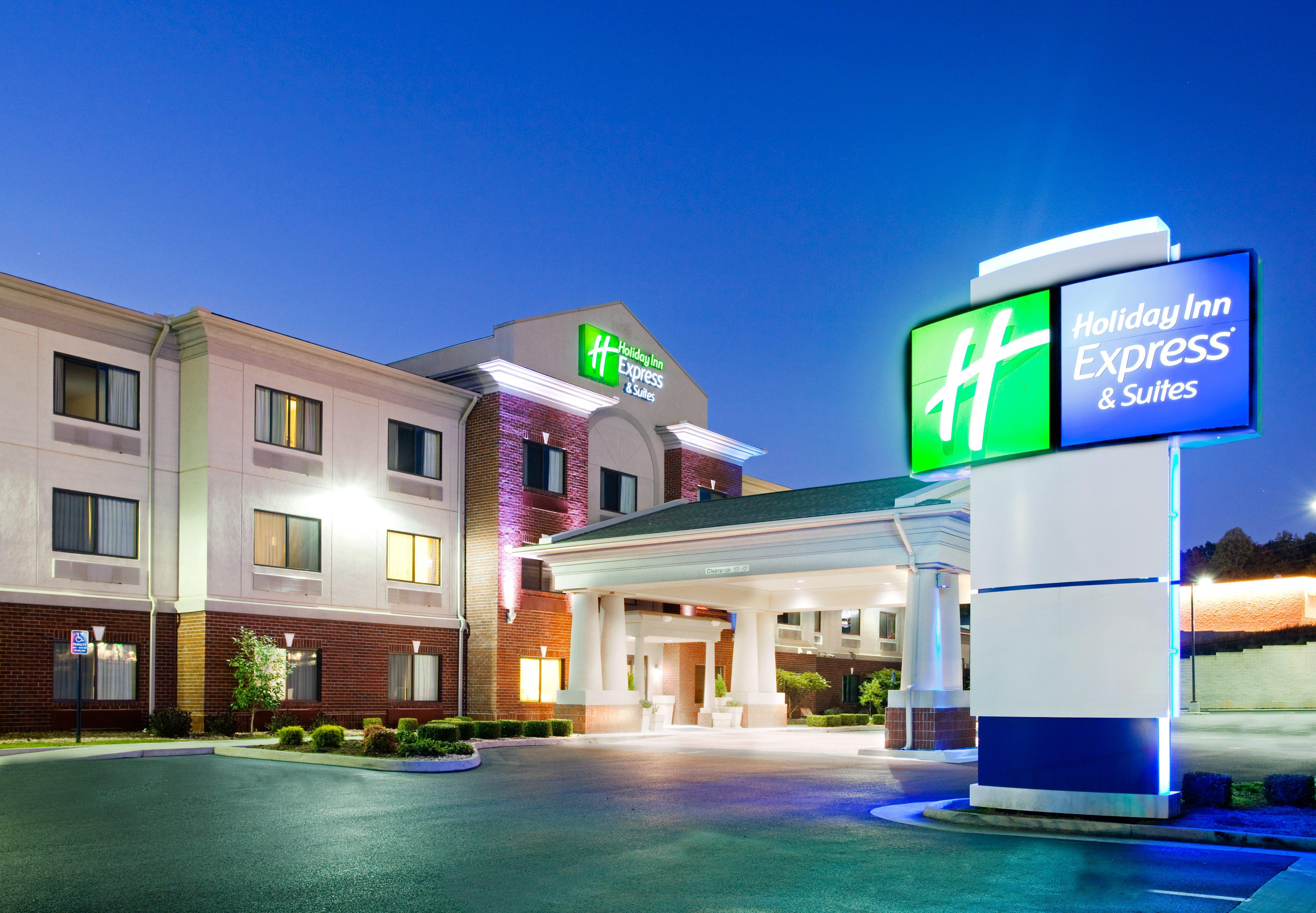Holiday Inn Express & Suites Rocky Mount Smith Mountain Lake By Ihg Buitenkant foto