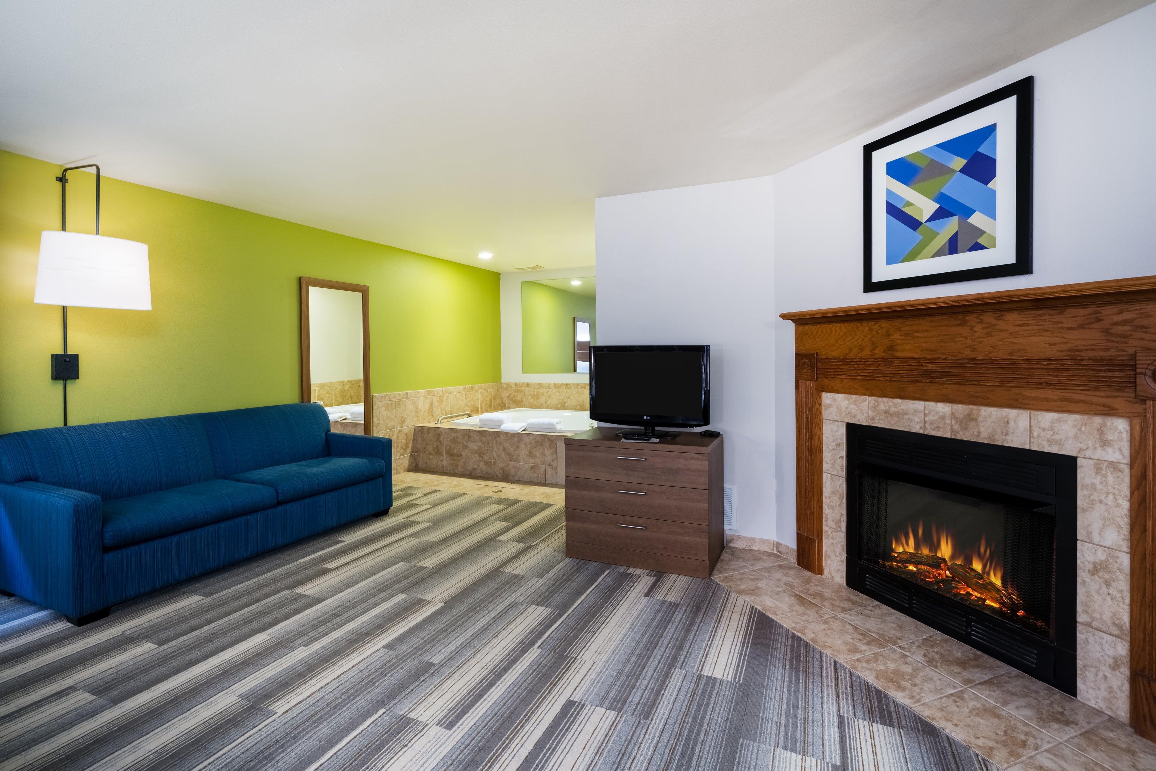 Holiday Inn Express & Suites Rocky Mount Smith Mountain Lake By Ihg Buitenkant foto
