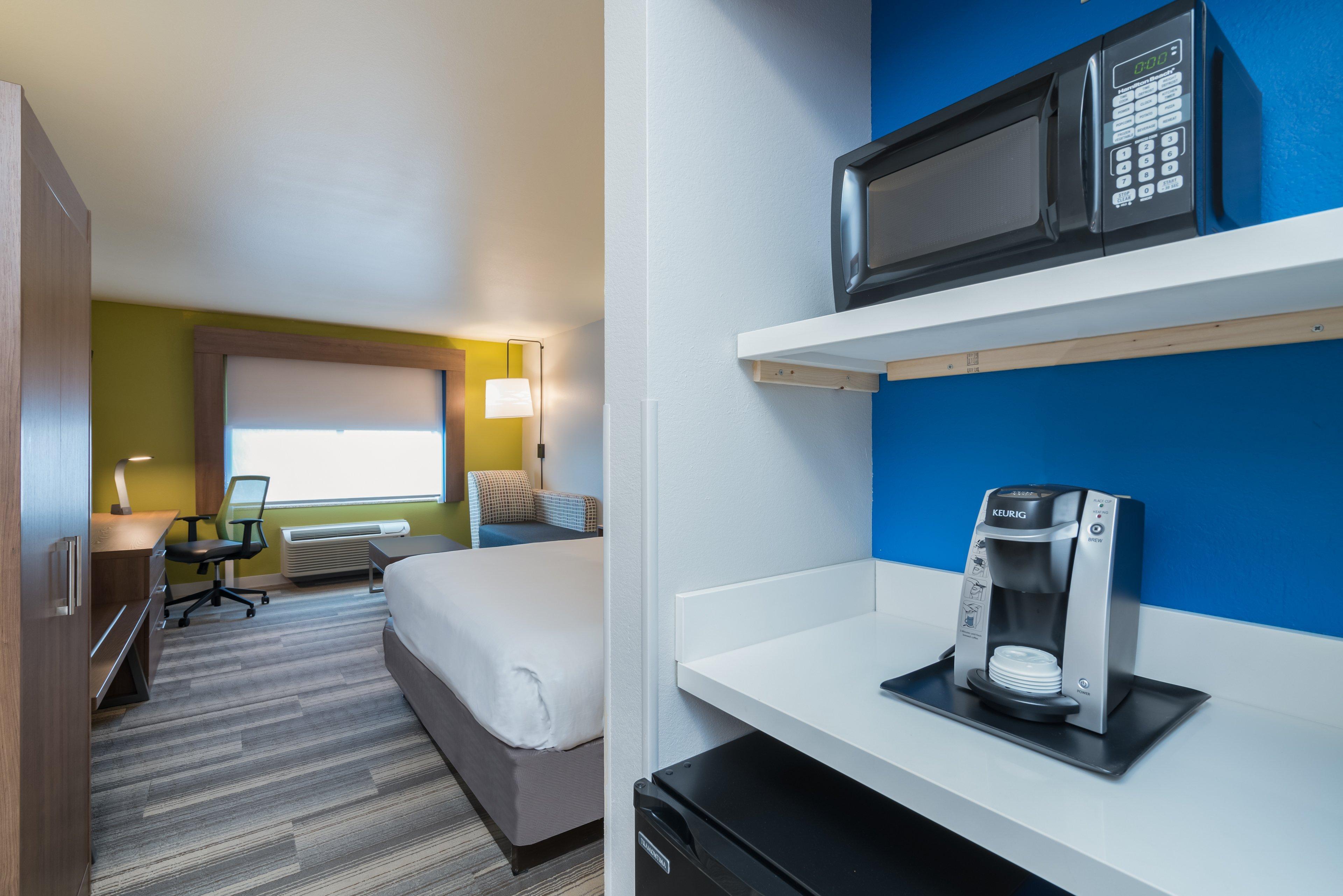 Holiday Inn Express & Suites Rocky Mount Smith Mountain Lake By Ihg Buitenkant foto