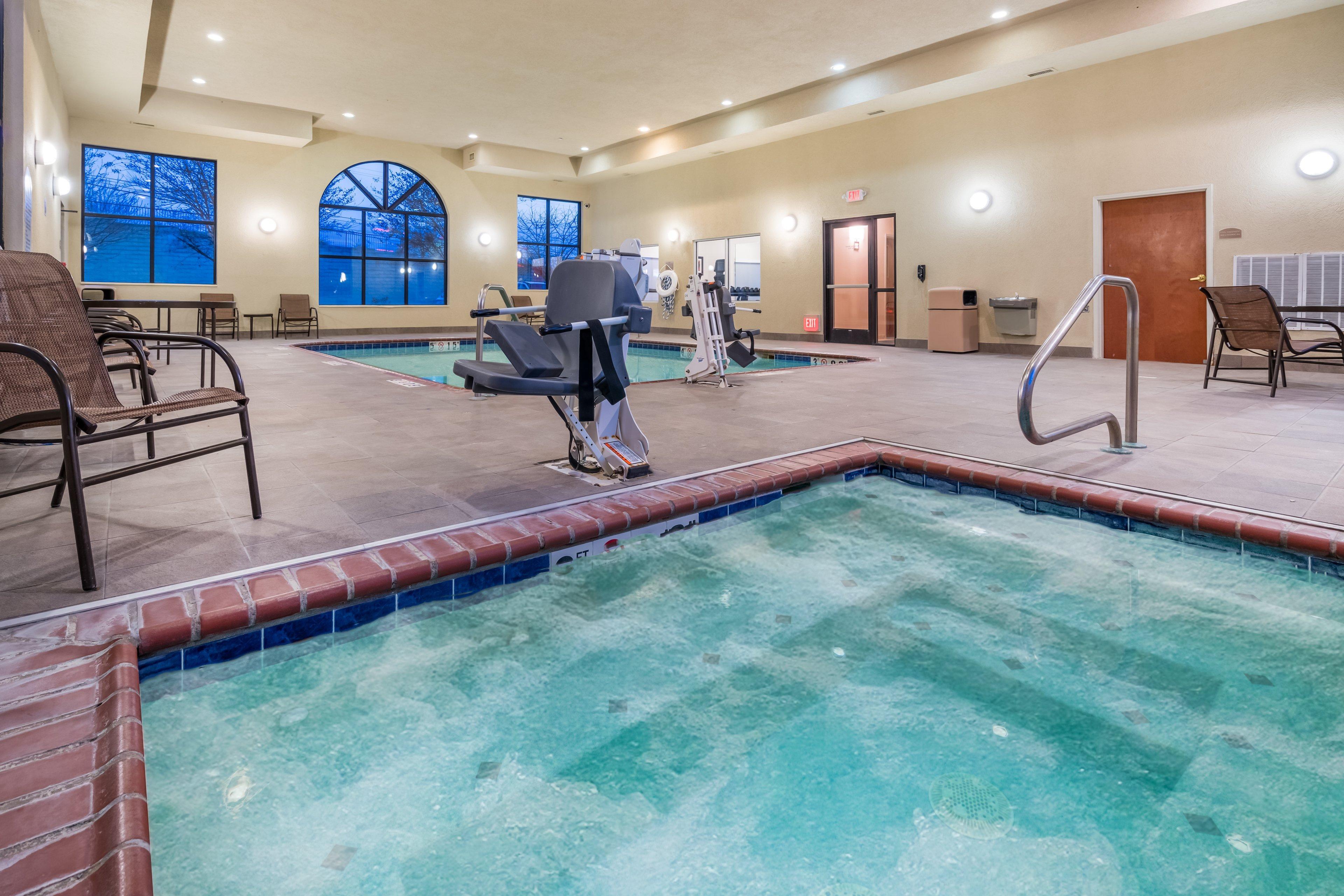 Holiday Inn Express & Suites Rocky Mount Smith Mountain Lake By Ihg Buitenkant foto