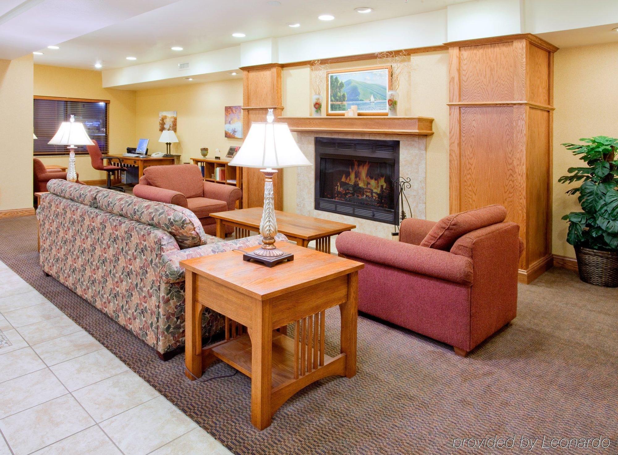 Holiday Inn Express & Suites Rocky Mount Smith Mountain Lake By Ihg Interieur foto