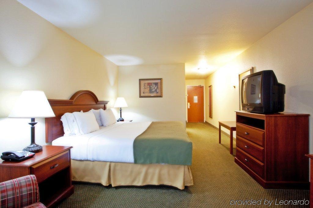 Holiday Inn Express & Suites Rocky Mount Smith Mountain Lake By Ihg Buitenkant foto